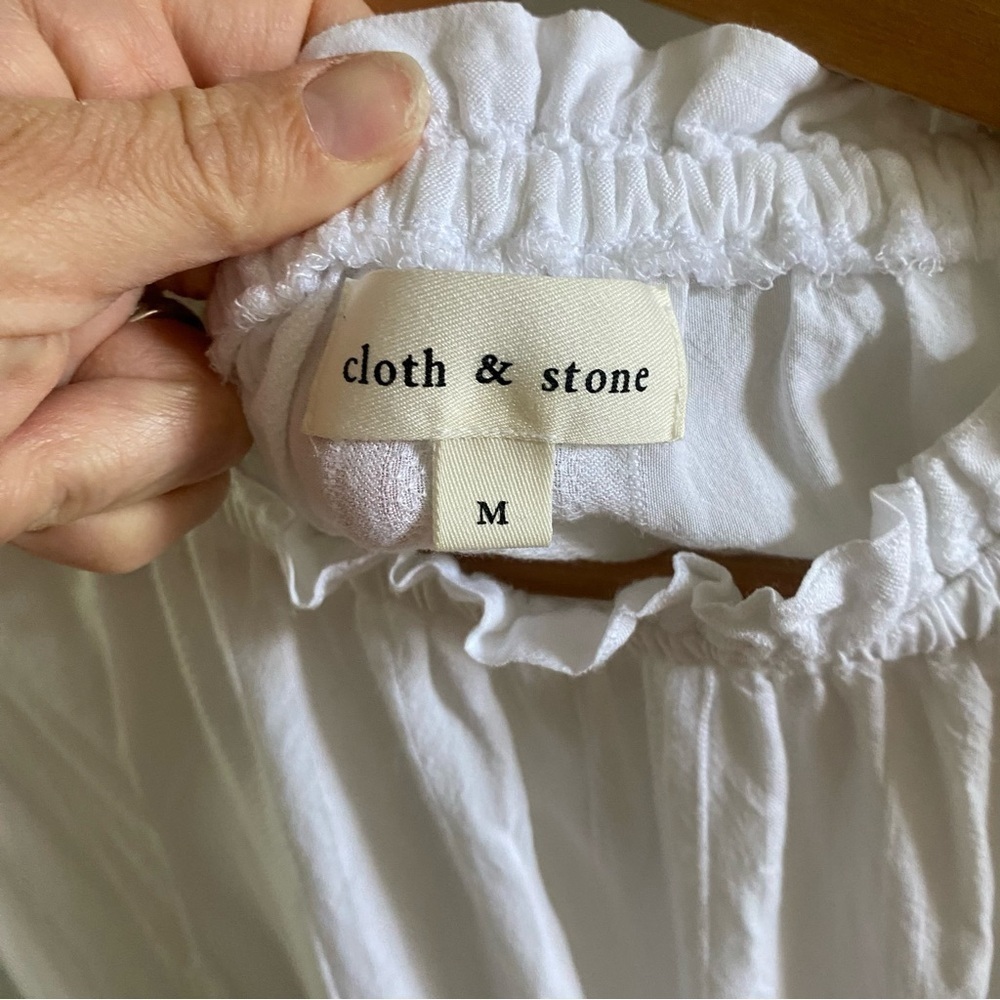 Cloth and Stone Evereve Textured Shirred Neck Top White - Picture 3 of 5